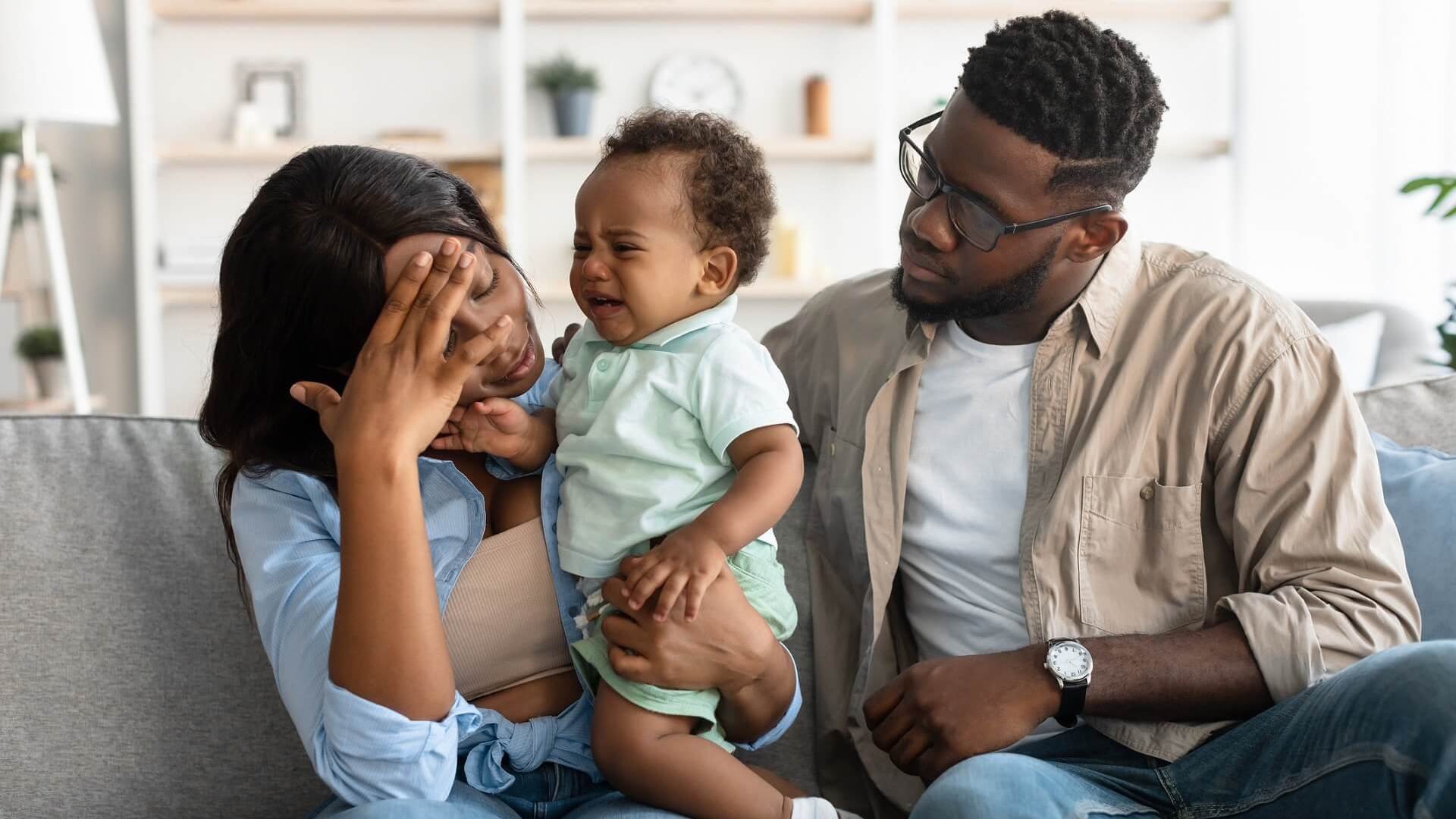 how-to-deal-with-postpartum-depression-family-adjusting-to-life-with-baby