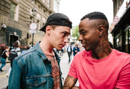 jealous-boyfriend-arguing-with-partner-red-flags-in-a-relationship