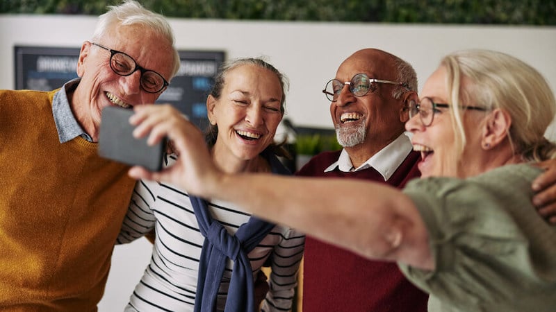 what-to-do-in-retirement-friends-taking-selfie