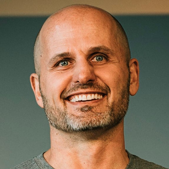 LaszloBock Headshot