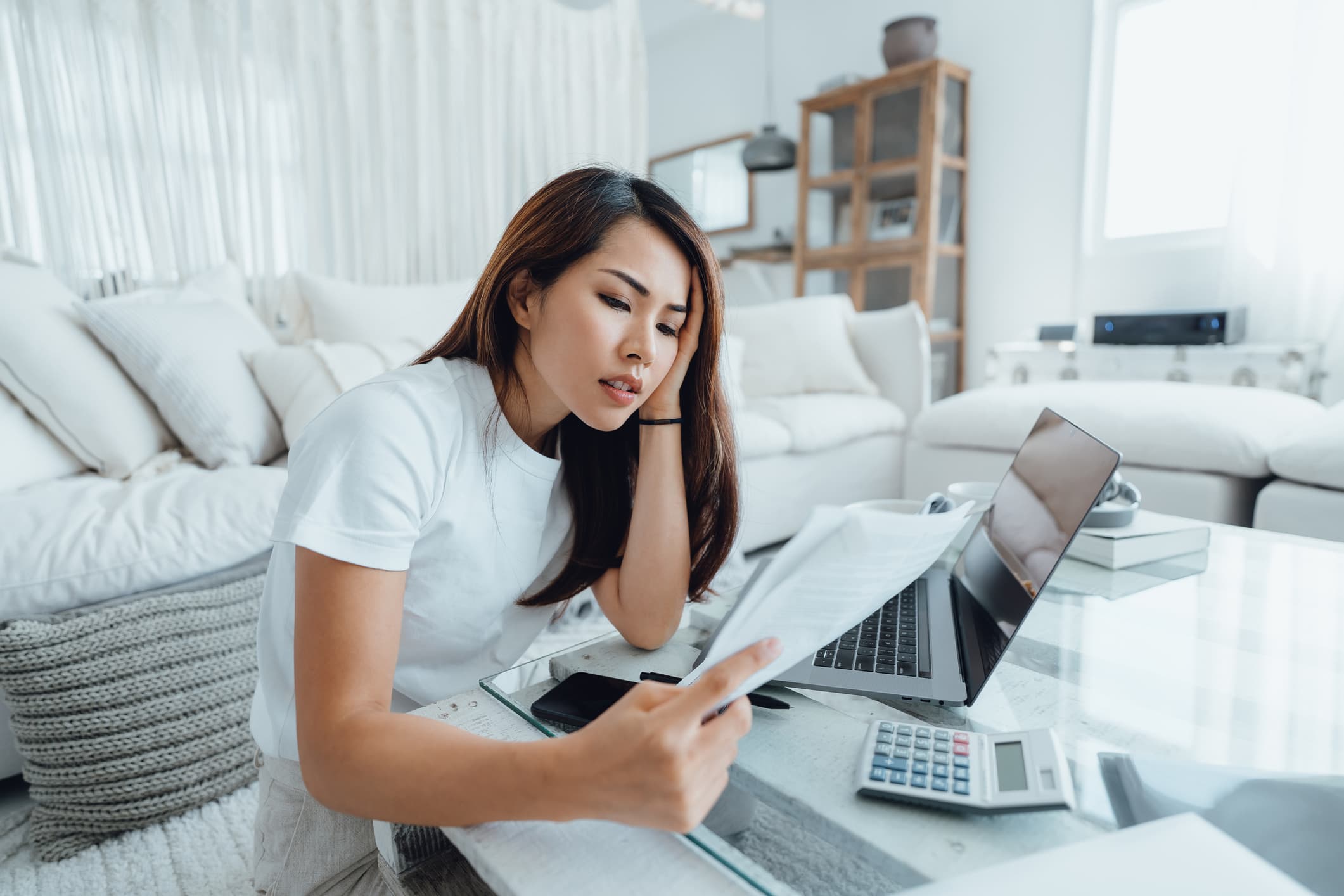 Woman-worried-at-home-unlimited-pto-pros-and-cons