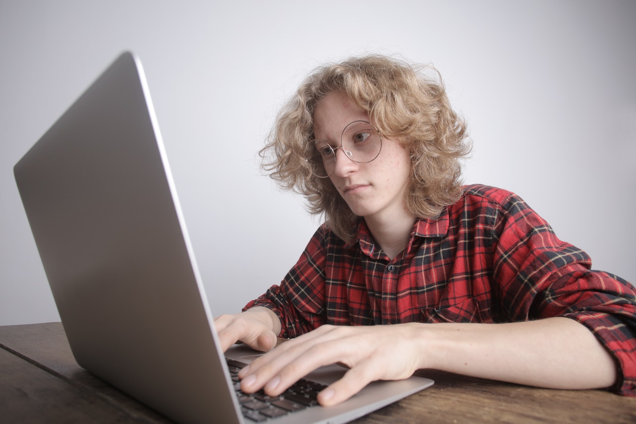 man-using-a-laptop-to-code-a-mobile-app