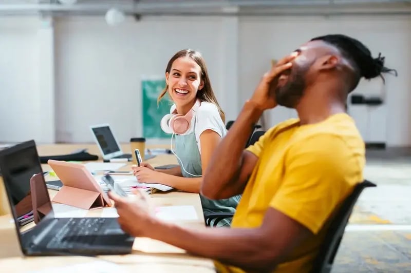 office-workers-laughing-contingent-workforce