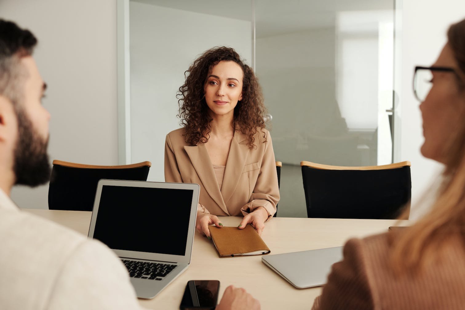 Interviewee-answers-question-why-do-you-want-this-job