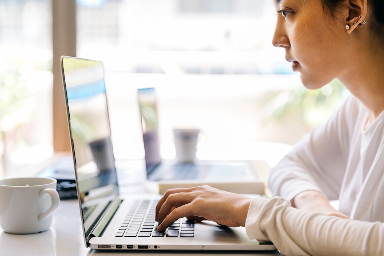 How To Write a Reference Request Email (Samples & Templates)