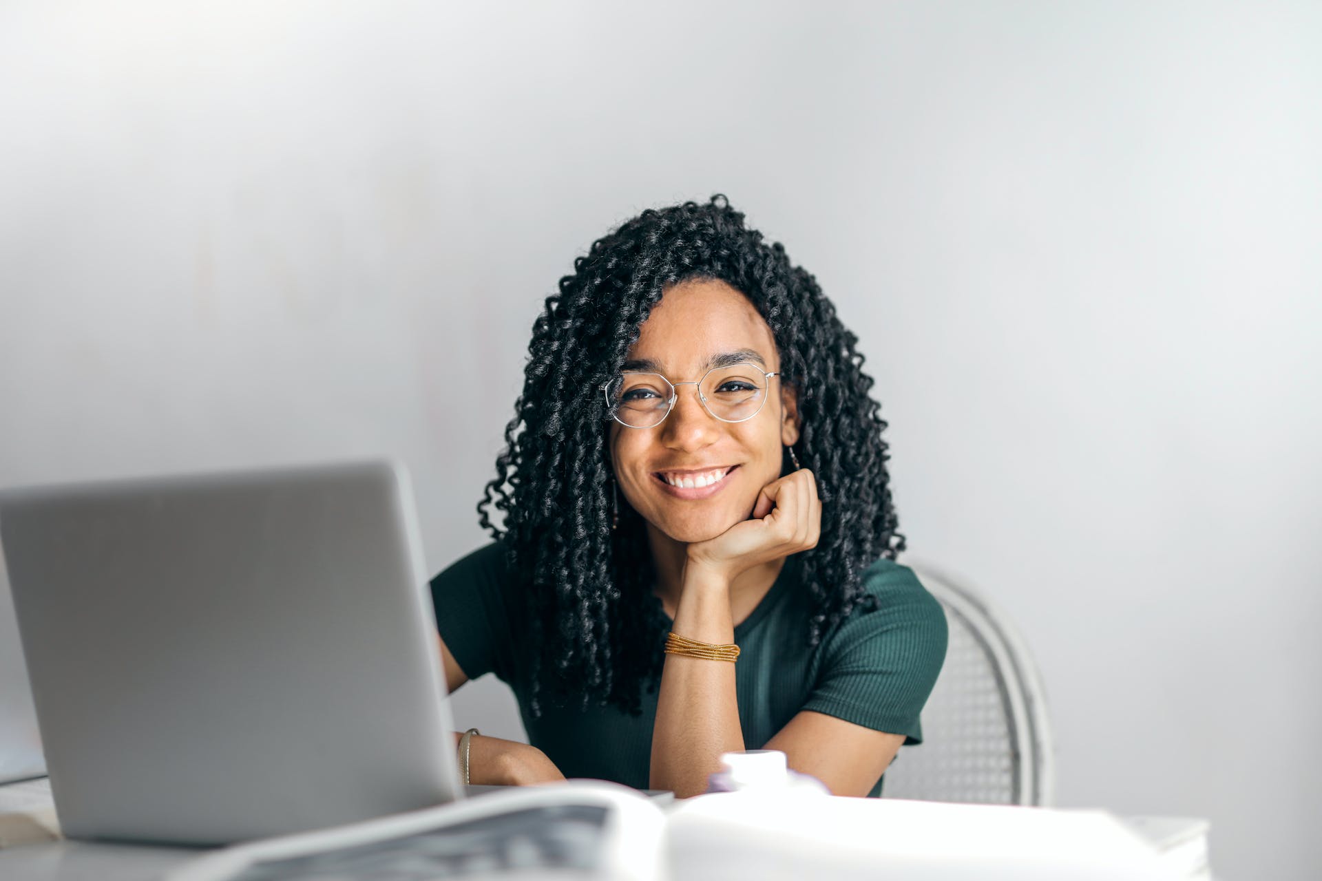 succesful-woman-in-front-of-laptop-wheel-of-life