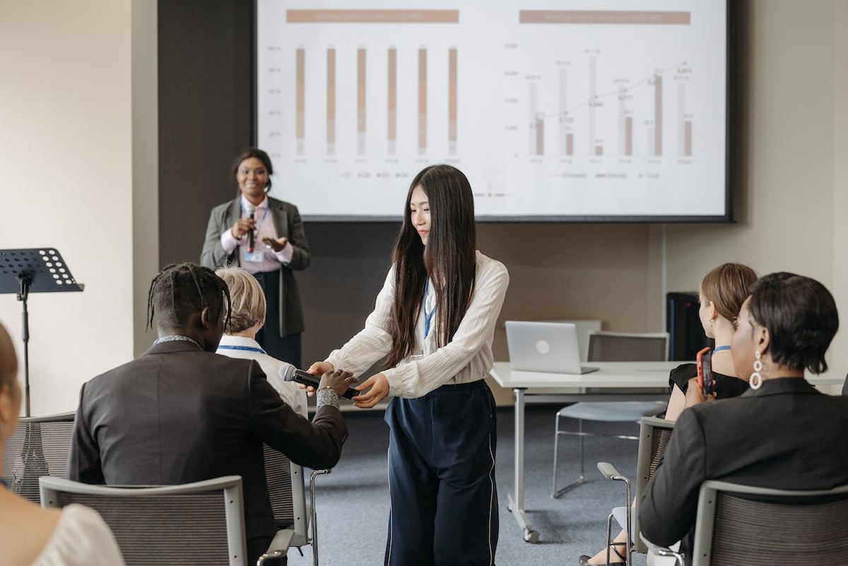 How to Make a Presentation Interactive 9 Tips