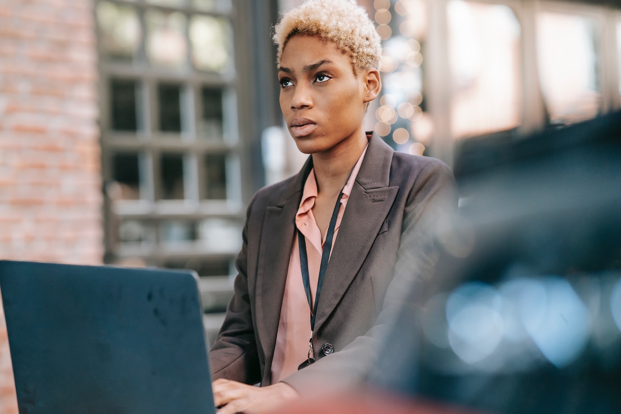 woman-wondering-who-to-choose-for-reference-email-request