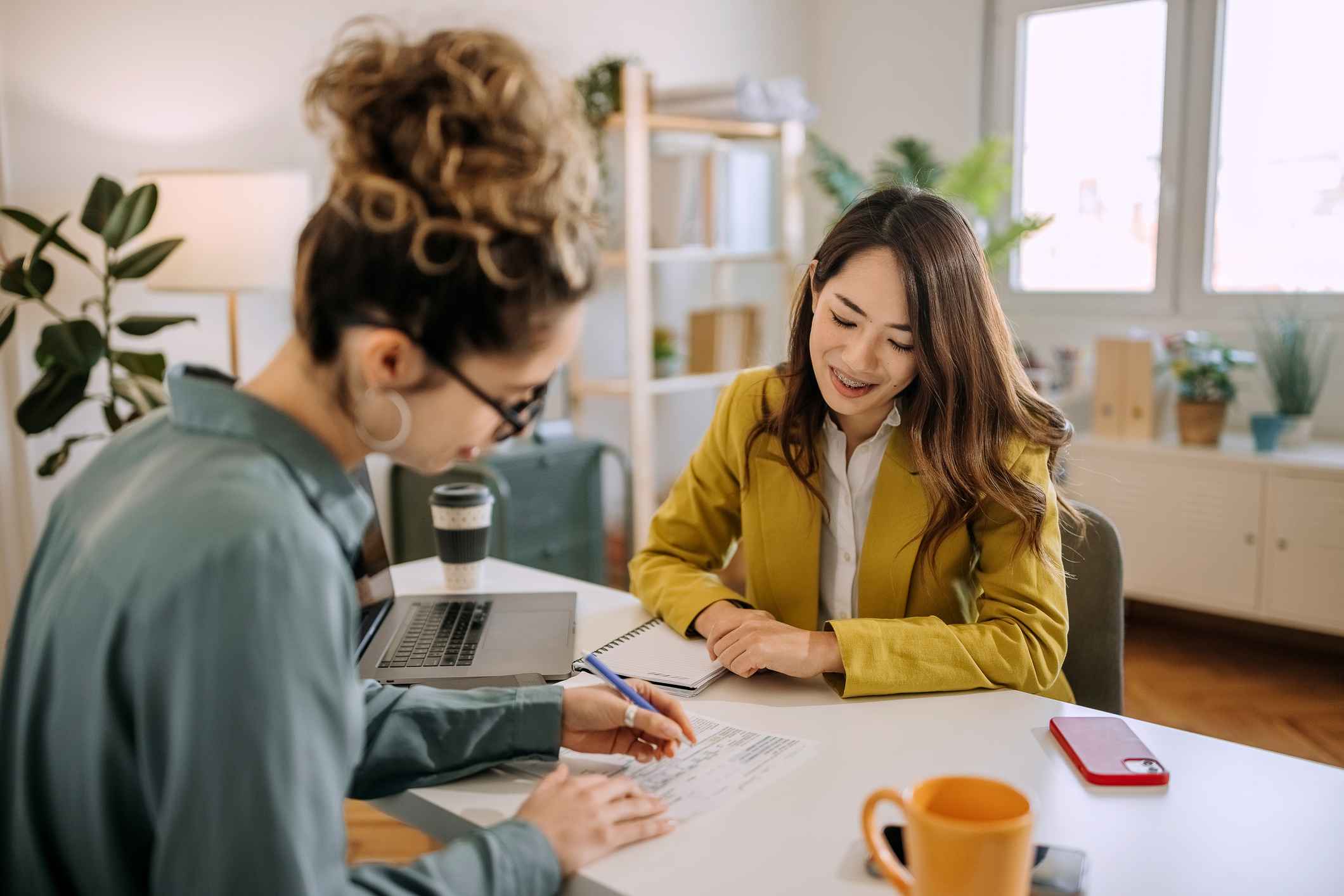 30 Job Hunting Tips to Land Your Dream Role