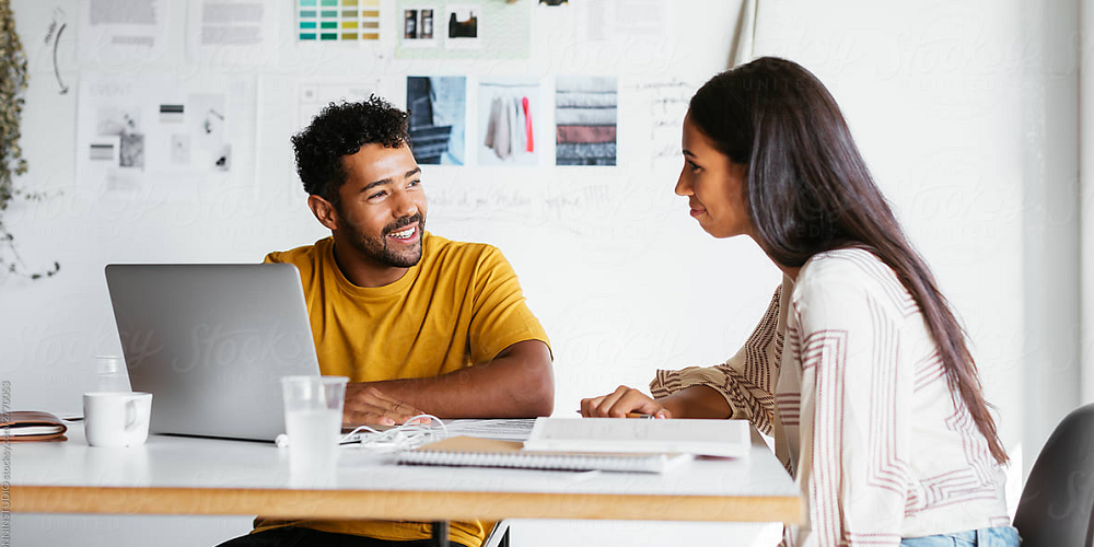 employees chatting - how to manage up