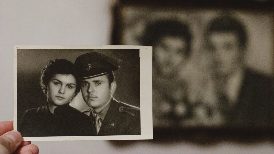 couple in black and white photo highlighting transgenerational trauma